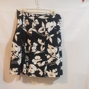 Suzy lined pleaded skirt